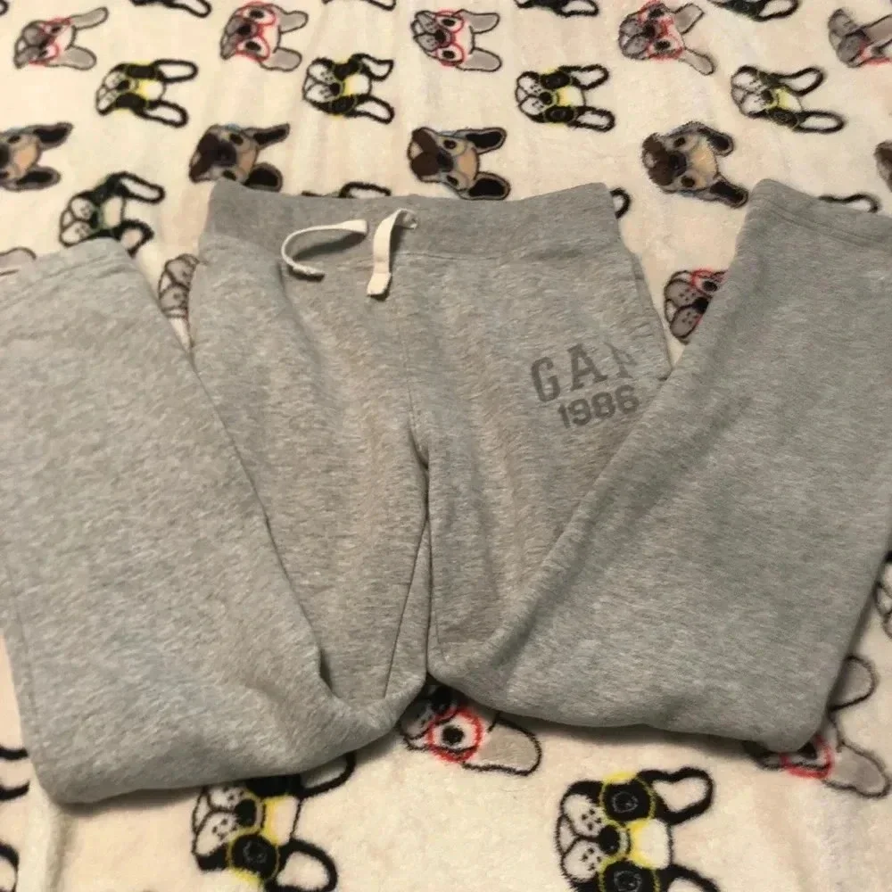 Gap sweatpants